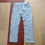 8 seconds denim jeans. 02