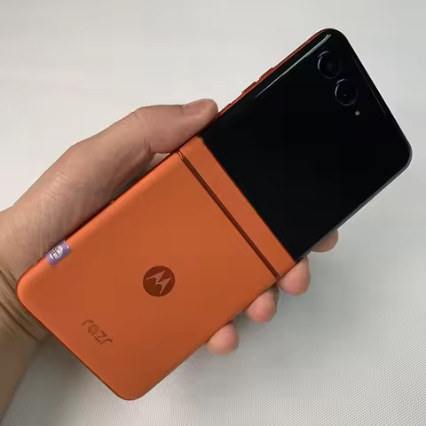 Original Motorola Moto Razr 50 XT2453 5G 6.9" 120Hz POLED Foldable 3.6" External Screen 8GB RAM 256G