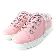 รองเท้าผ้าใบหนังหุ้มข้อต่ำ JIMMY CHOO ANTIBES/F Antibes สีชมพูอ่อน ประดับมุก โลโก้ Antibes ยังไม่เคย