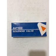 SOLENOID VALVE AIRTAC 4V220-08 4V220 08 4V22008 AC220V