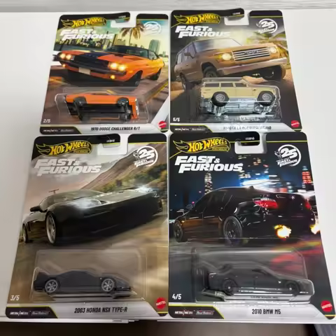 In Stock Original Hot Wheels HNW46 Fast & Furious 1970 DODGE CHARGER R/T 2010 BMW M5 1:64 Scale Die-