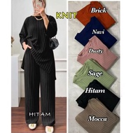 Knit suit.Hornet./ suit