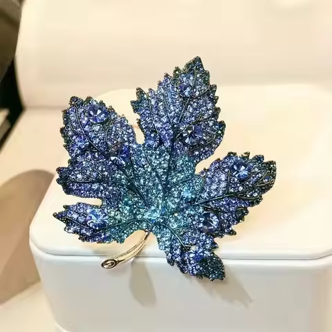 Trendy Red Maple Leaf Metal Brooches For Women Men Crystal Plant Brooch Party Birthday Winter Jewelr