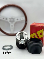 คอพวงมาลัย MOMO แท้ Made in Italy แบบ Callapsible สำหรับ Porsche 928 ของอยู่ในไทย มีที่เดียว 7005