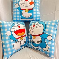 DORAEMON PILLOW 40 X 40 CM