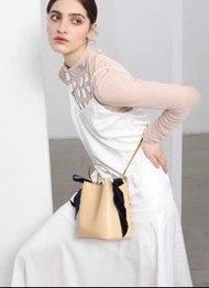 小ck 水桶包 斜背包 女用包 Charles&Keith
