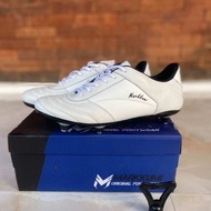 sepatu bola umbro pull besi BONUS SOL SUDAH DI JAHIT
