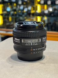 Nikon AF 35mm F2 D 焦距易用 影人 影景 定焦