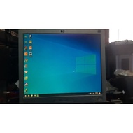 HP 19 inch square computer monitor