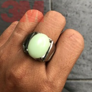 Gemstone Ring - Batu geliga ular asli.Juga dikenali sebagai batu fasfor.Bercahaya didalam gelap