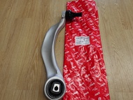 ปีกนกหน้าตัวล่าง(ตัวงอ) BMW Series 7 F01/F02 Series 5 F07 GT