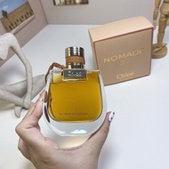 Trussardi Delicate Rose EDT淡香水 100ml  前調：柚子、青竹、柑橘 中調：蓮花、茉莉花、玫瑰 後調：柏木、檀香