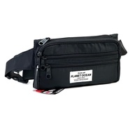 Chinatown Leather กระเป๋าคาดเอวสะพายหน้าอกผ้า ผู้ชาย สะพายหน้าอก ผ้า สีดำ แบบซิปเยอะหลายชั้น Dakar