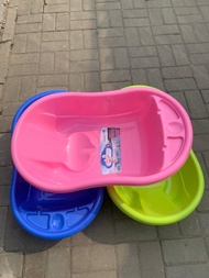 Bak mandi bayi /Baki bayi plastik oval warna cerah Polin Free kotak sabun