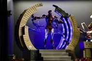 Hot Toys Iron Man Mark VII with Arc Reactor Diorama