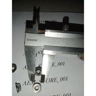 M4 stainless steel flange nut 304 A2-70