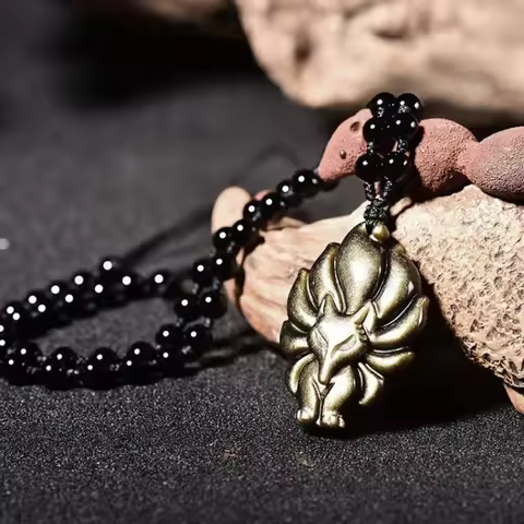 Natural Stone Gold Obsidian Nine-Tailed Fox Pendant Necklace Animal Fox Fairy Men Women New Jewelry 