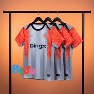 เสื้อฟุตบอล เชลซี ชุดซ้อม พรี-แมท ปี 2025-26 (3A) สามารถเพิ่มเบอร์ชื่อติดอาร์มแขนได้ รับประกันคุณภาพ