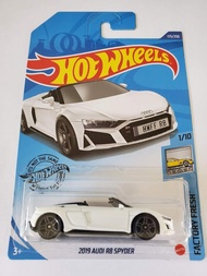 2020 Factory Fresh 2019 Audi R8 Spyder, White 175/250 Hot Wheels 2020 Factory Fresh 2019 Audi R8 Spy