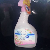 FEBREZE FABRIC AMBI PUR BLOSSOM & BREEZE 800ML