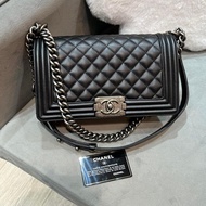 Chanel boy chanel 25cm 黑色小牛皮