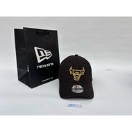 NEW ERA 39Thirty Outlined Chicago Bulls FITTED Black Original Hat Baseball Cap