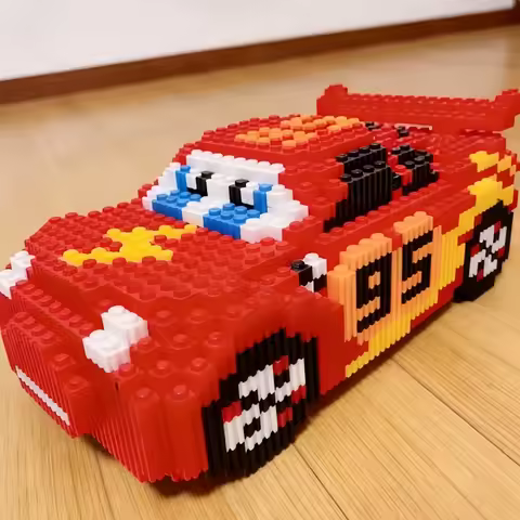 Disney Pixar Cars 2 3 Lightning McQueen Race Div Fritter Miss Tractor Frank Creative Race Car Buildi