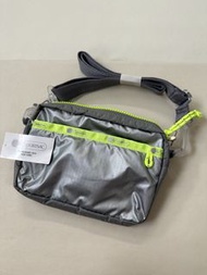 LeSportsac 兩用銀色斜孭袋腰包