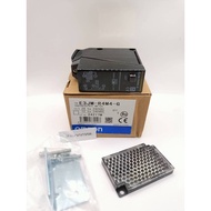 E3JM-R4M4-G Omron Photoelectric Sensor Brand 4 Meters Long With Reflector Ready