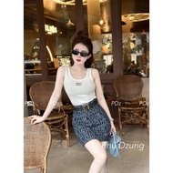 QCCC 32215 A-line skirt with luxurious belt