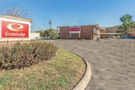 Econo Lodge Lexington Downtown near I-81