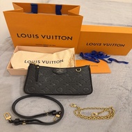 LV 斜背包  Louis Vuitton  Easy pouch on strap 小包 包包 肩背包