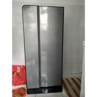 2nd Hand Toshiba 1 Door Fridge / Refrigerator (Peti Sejuk 1 pintu)