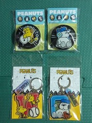 Peanuts Snoopy Phone Stand 手機支架,Snoopy Acrylic Keychain 亞加力匙扣 Woodstock,Olaf