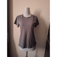 2XU Women's sports t-shirt size S