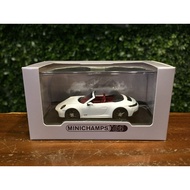 1/64 Minichamps Porsche 911 (992) Carrera GTS 643064135[MGM]