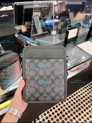 COACH 手袋 銀包 背囊 禮物 【新品】COACH蔻馳CH710 CH688男士經典標志LEE斜挎包牛19