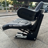 เก้าอี้ เบาะนั่ง รถไถฟอร์ด Ford รุ่น F5000 - F6600 - F6610 - F6640 - TC48R - TC38R   มีท้าวแขนสีดำ ป