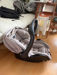 Evenflo Infant Car Seat with Handle