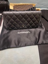 Chanel 黑色菱格紋拉鍊長銀包