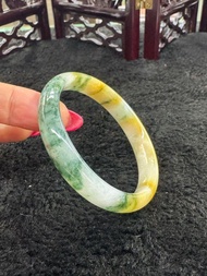 黃加綠翡翠飄花手鐲53mm(有證書）