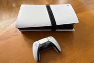 收二手PS5 Slim光碟版$3100，二手Slim數位 $2600，二手PS5厚版光碟版$2600，二手Pro版$6000，厚版數位$1900