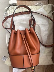 💯正品Loewe Balloon Small Bag Tan