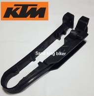 ยางรองโซ่ KTM DUKE RC 200 250 390 ปี 14-22
