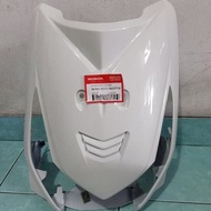 SELLING AT A LOSS FRONT BODY COVER NOSE/ BEAT CARB [64301-KVY-960PFW] WHITE