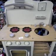 小主廚木製廚房玩具-/無洗水盆，有切板及煎鍋（如圖5）/約高80寬60深30CM