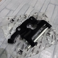 Vespa Lx S Lxv Piaggio Saddle Seat Hinge