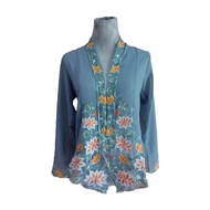 Baju Kebaya Nyonya Melaka Exclusive Traditional Design With Button
