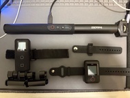 Insta360 自拍棍連遙控器及配件