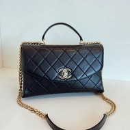 香奈兒/Chanel Trendy CC中號 黑金鏤空字母Kelly鏈條郵差包